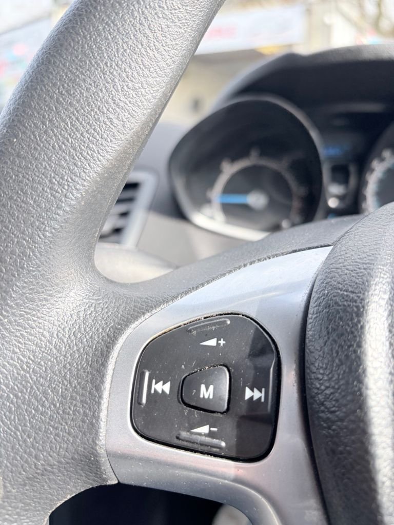 Used Ford Fiesta 2013 for sale - 77621459: Photo 15