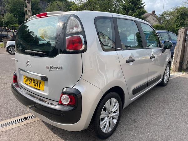 Used Citroen C3 Picasso 2011 for sale - 74866084: Photo 3