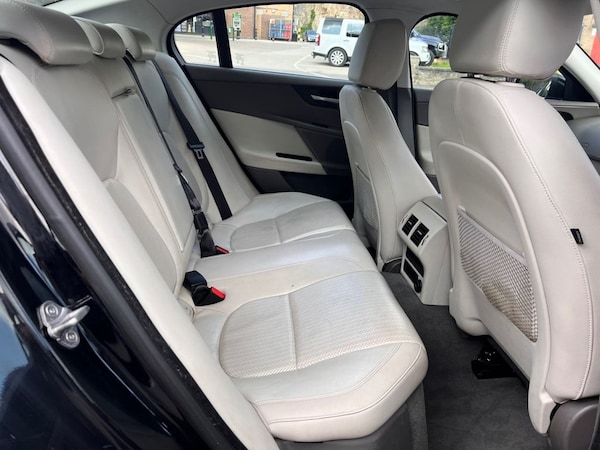 Used Jaguar XE 2017 for sale - 74964392: Photo 25