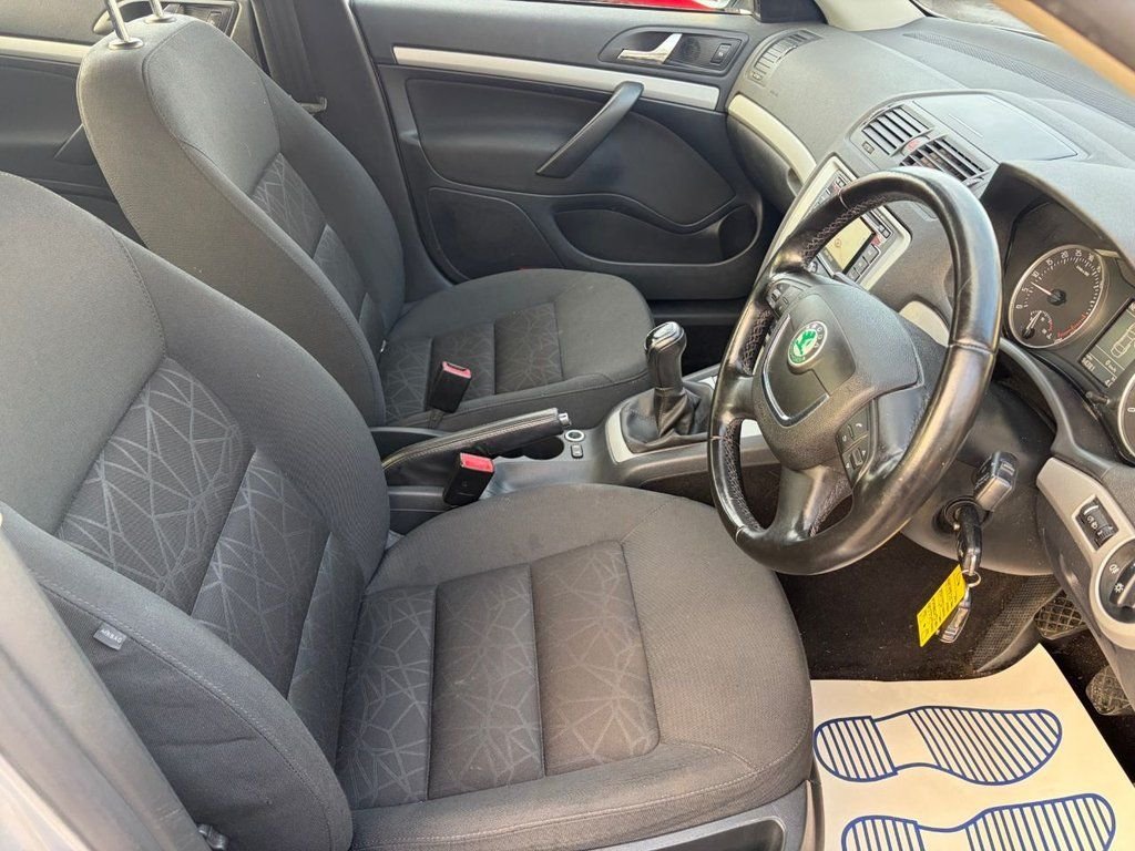 Used Skoda Octavia 2012 for sale - 77384256: Photo 10