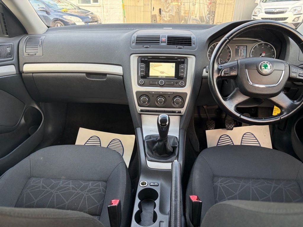 Used Skoda Octavia 2012 for sale - 77384256: Photo 11