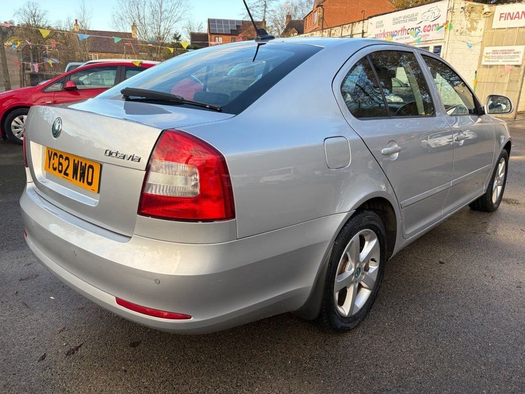 Used Skoda Octavia 2012 for sale - 77384256: Photo 7