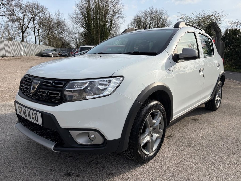 Used Dacia Sandero Stepway 2018 for sale - 78110335: Photo 2