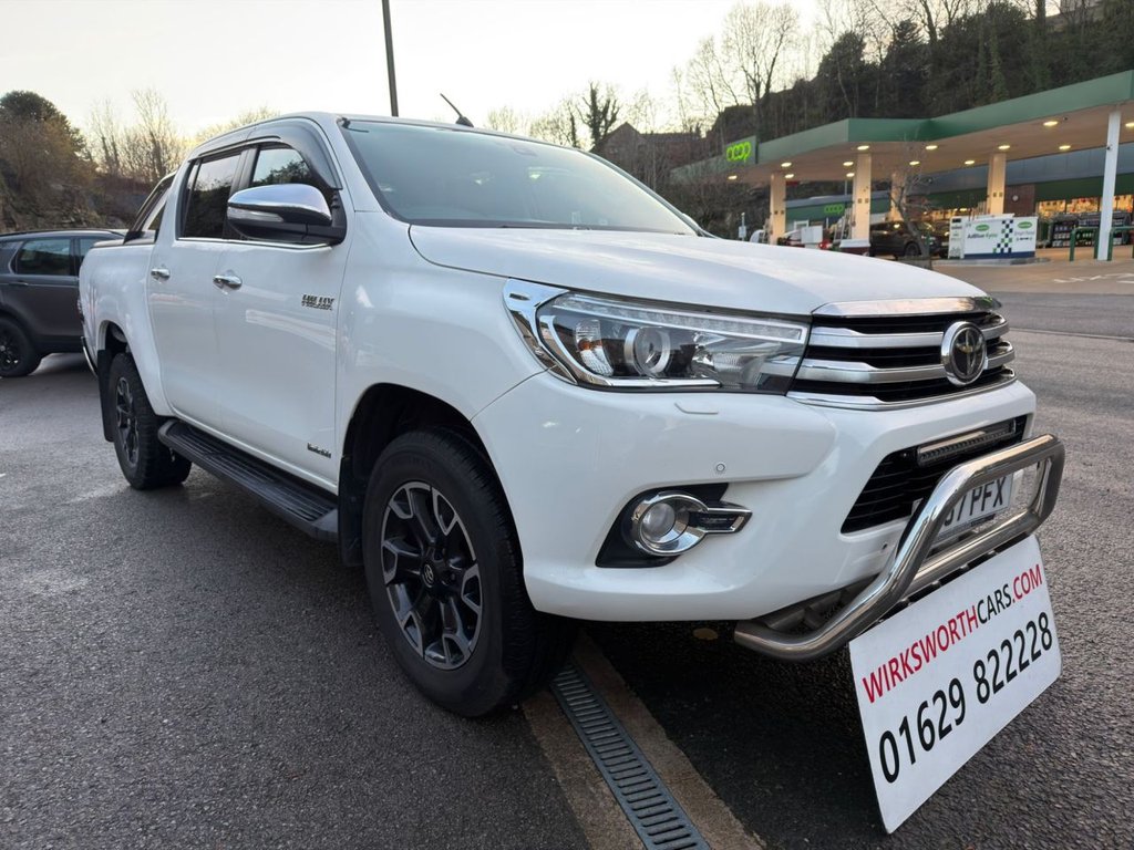 Used Toyota Hilux 2017 for sale - 76797954: Photo 2