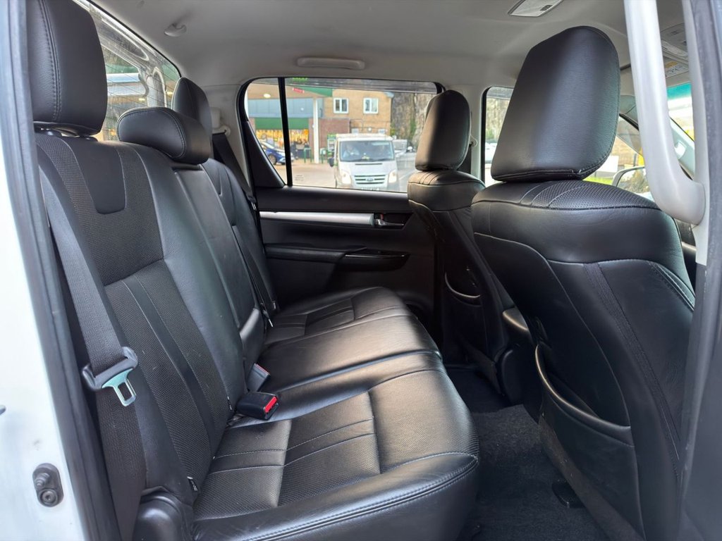 Used Toyota Hilux 2017 for sale - 76797954: Photo 6