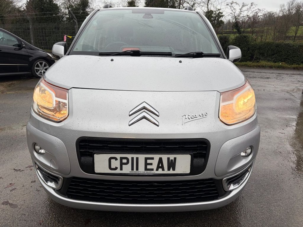 Used Citroen C3 Picasso 2011 for sale - 76820940: Photo 2