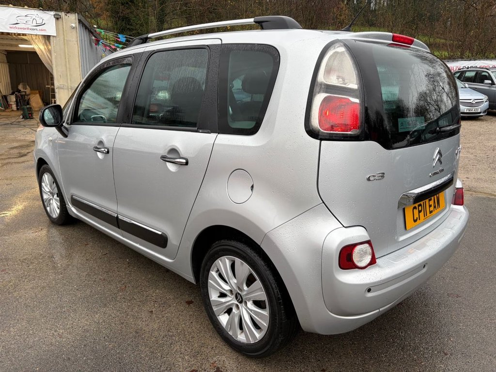 Used Citroen C3 Picasso 2011 for sale - 76820940: Photo 5