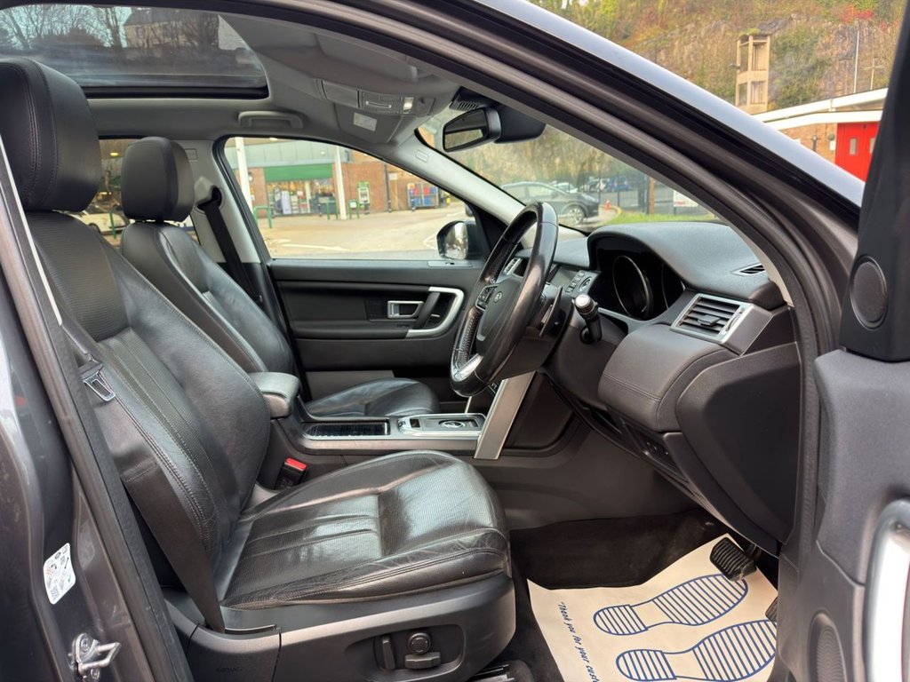 Used Land Rover Discovery Sport 2017 for sale - 76797798: Photo 5