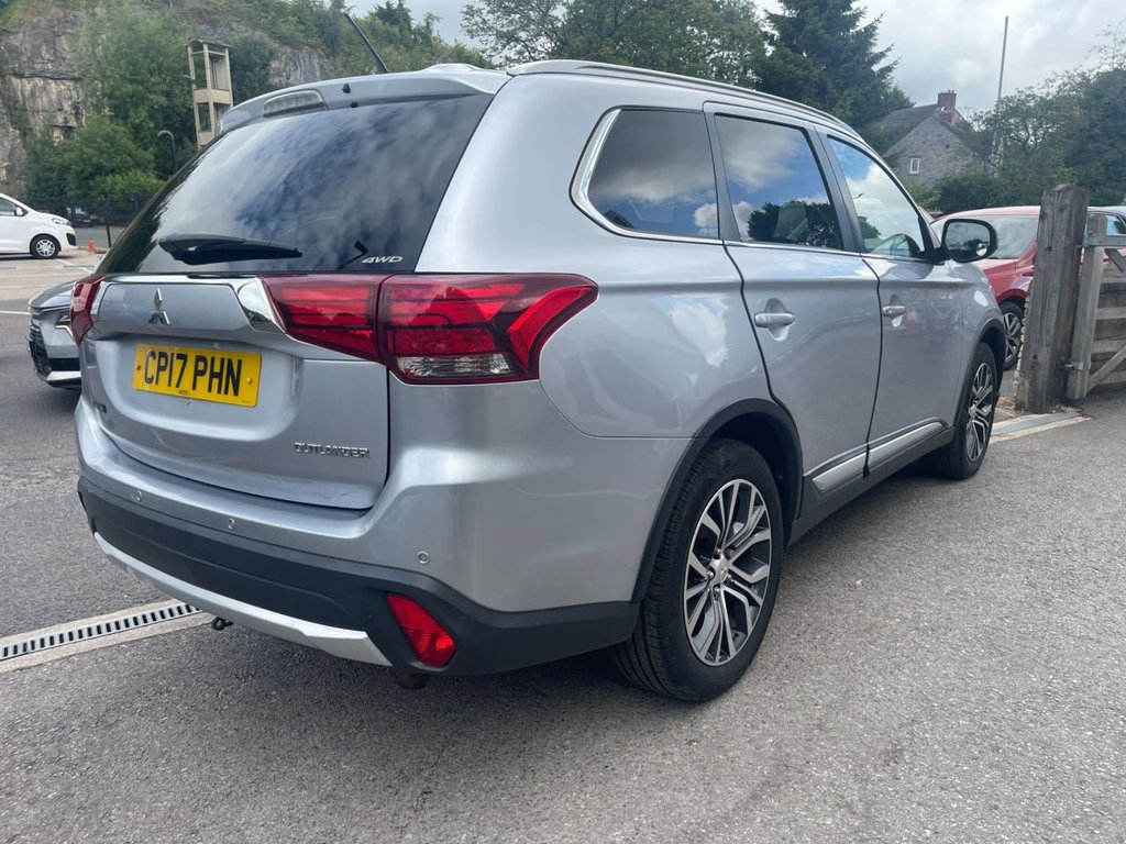 Used Mitsubishi Outlander 2017 for sale - 76162863: Photo 3