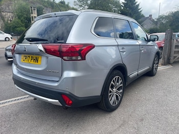 Used Mitsubishi Outlander 2017 for sale - 76162863: Photo 3