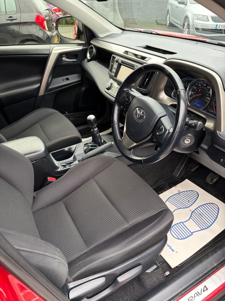 Used Toyota RAV4 2013 for sale - 77369825: Photo 9