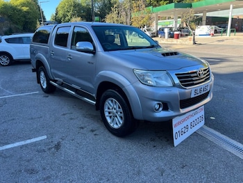 Used Toyota Hilux 2016 for sale - 76039119: Photo