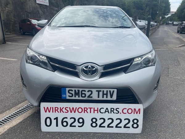 Used Toyota Auris 2013 for sale - 74947159: Photo 11