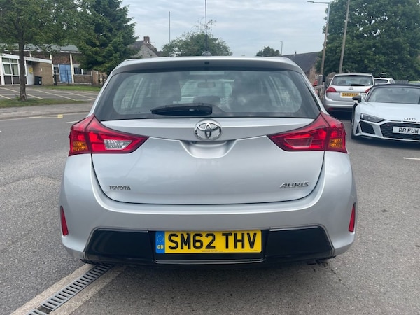 Used Toyota Auris 2013 for sale - 74947159: Photo 14