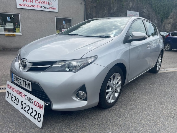 Used Toyota Auris 2013 for sale - 74947159: Photo 1