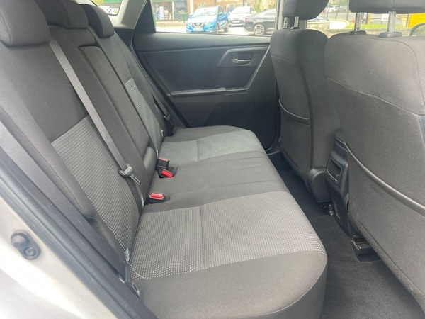 Used Toyota Auris 2013 for sale - 74947159: Photo 6