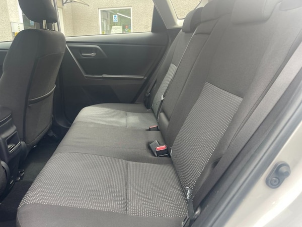 Used Toyota Auris 2013 for sale - 74947159: Photo 7