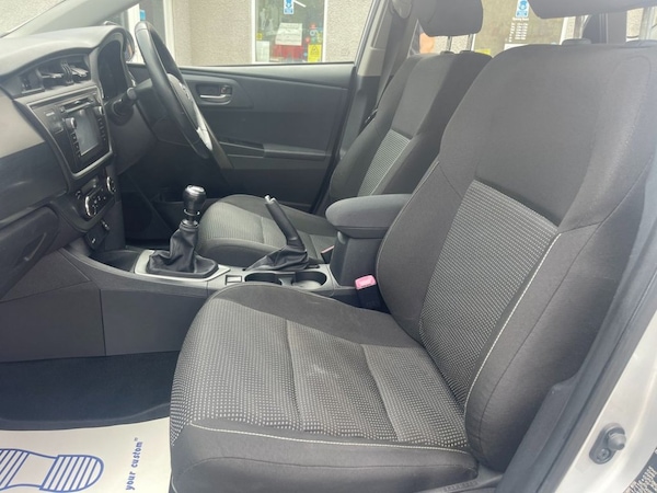 Used Toyota Auris 2013 for sale - 74947159: Photo 8