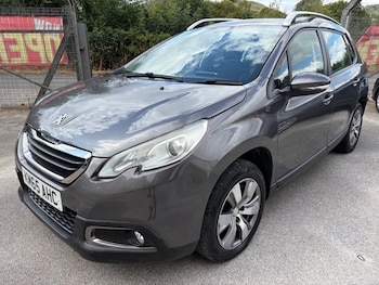 Used Peugeot 2008 2015 for sale - 79608252: Photo