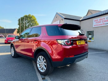 Used Land Rover Discovery Sport 2017 for sale - 79530946: Photo