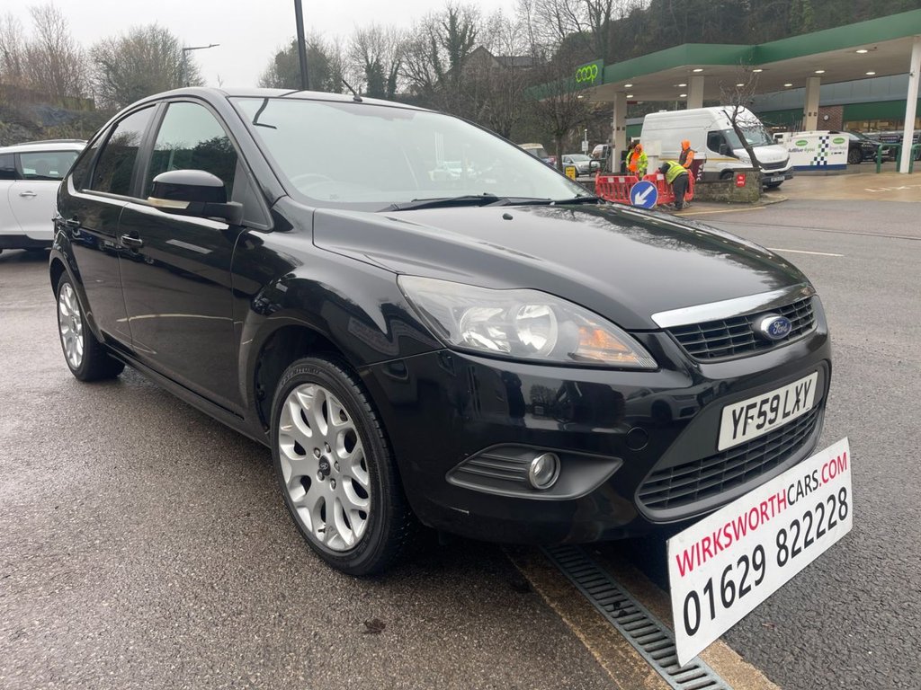 Used Ford Focus 2010 for sale - 77436570: Photo 2