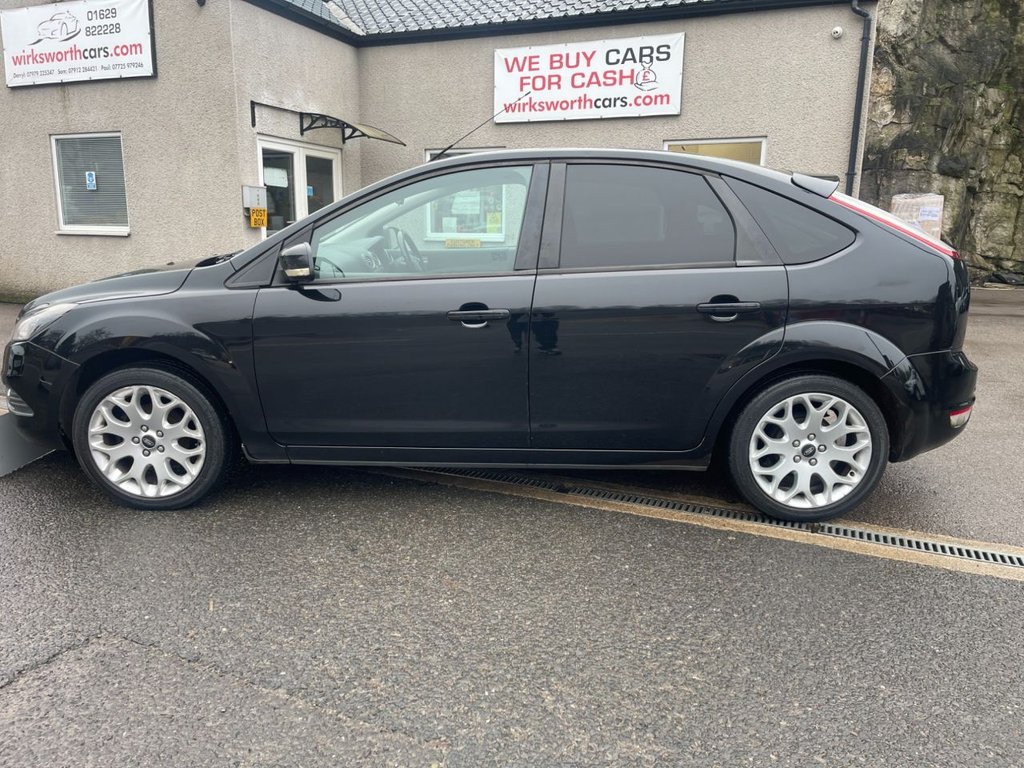 Used Ford Focus 2010 for sale - 77436570: Photo 5