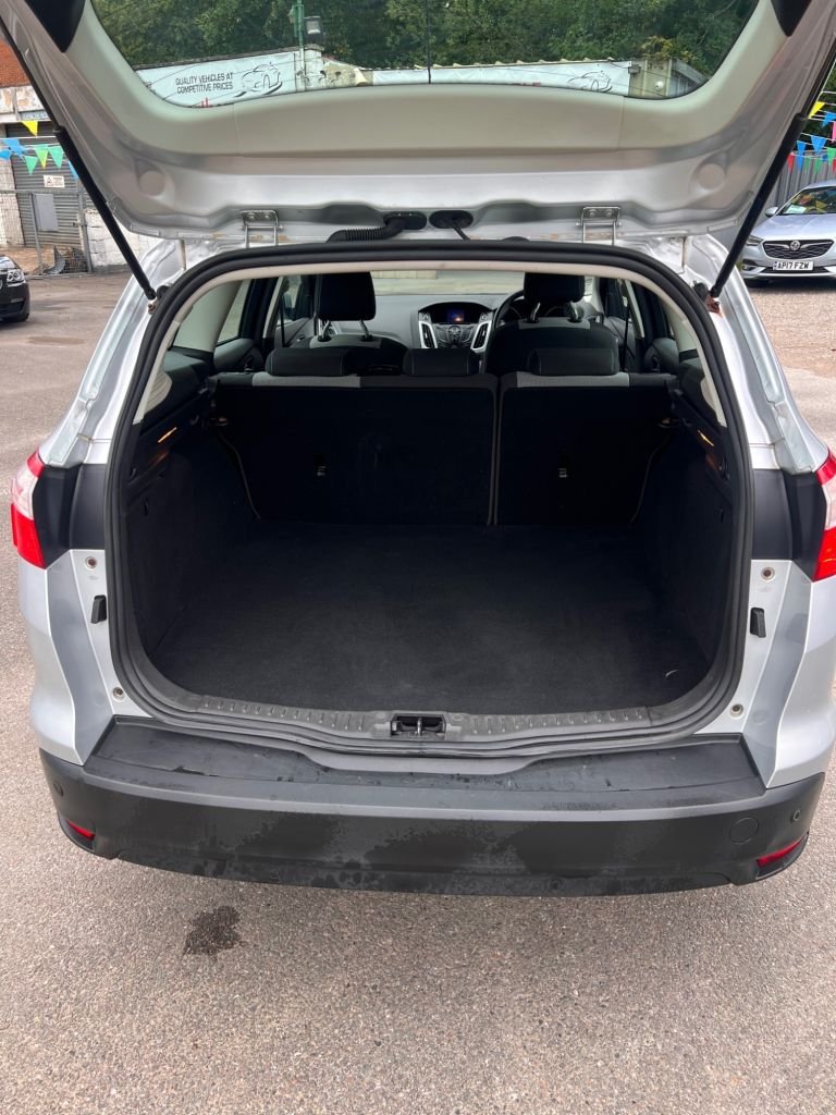 Used Ford Focus 2012 for sale - 76019065: Photo 20