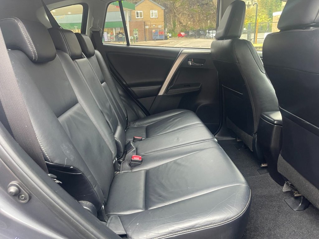 Used Toyota RAV4 2013 for sale - 76406661: Photo 16