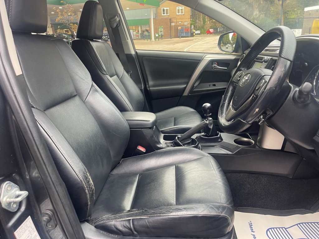 Used Toyota RAV4 2013 for sale - 76406661: Photo 5