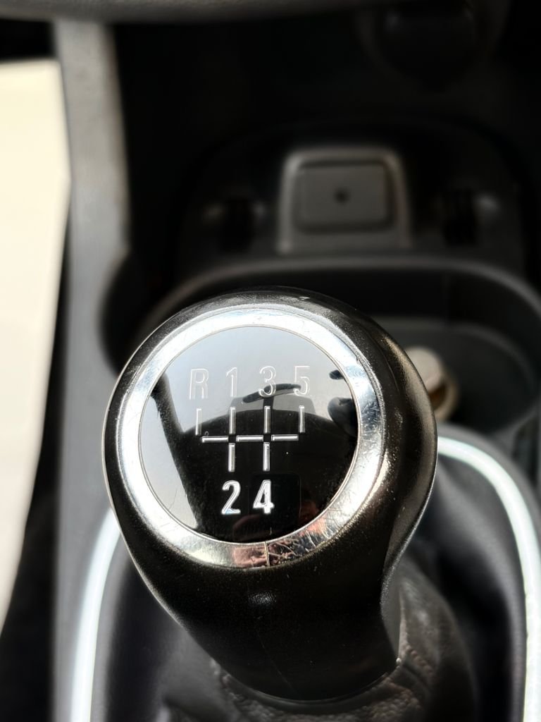 Used Vauxhall Corsa 2011 for sale - 77780759: Photo 13