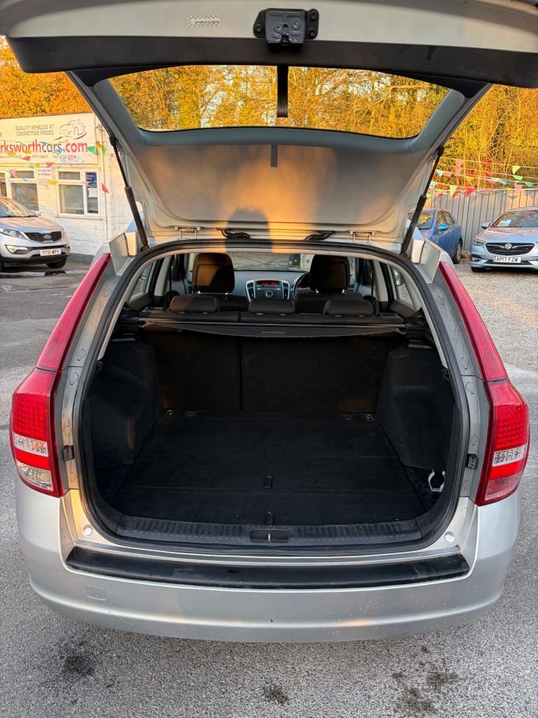 Used Kia Ceed 2011 for sale - 76642074: Photo 21