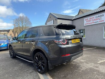 Used Land Rover Discovery Sport 2016 for sale - 77936672: Photo
