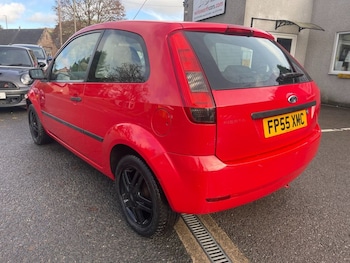 Used Ford Fiesta 2005 for sale - 76570307: Photo