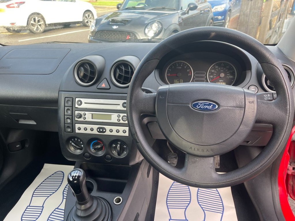 Used Ford Fiesta 2005 for sale - 76570307: Photo 9