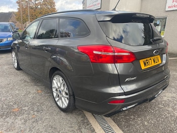 Used Ford Focus 2017 for sale - 76333550: Photo