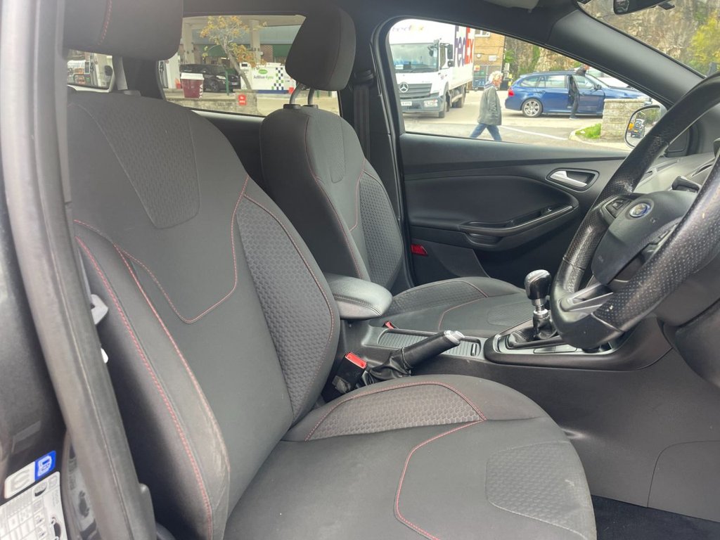 Used Ford Focus 2017 for sale - 76333550: Photo 5