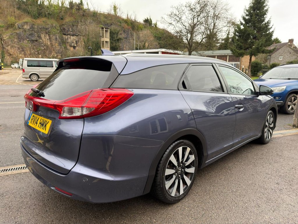 Used Honda Civic 2014 for sale - 76740294: Photo 3