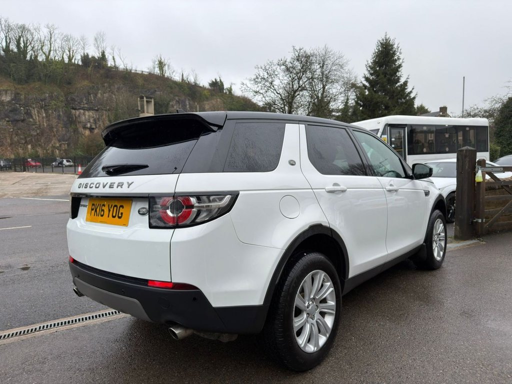 Used Land Rover Discovery Sport 2016 for sale - 77692967: Photo 3