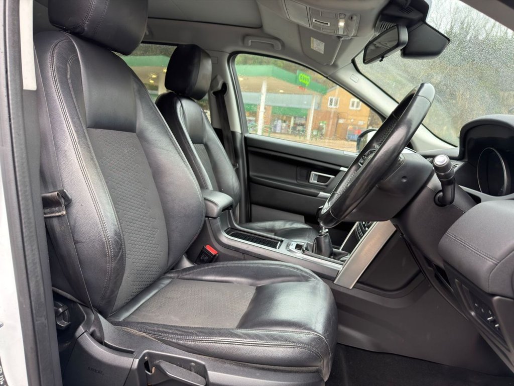 Used Land Rover Discovery Sport 2016 for sale - 77692967: Photo 5