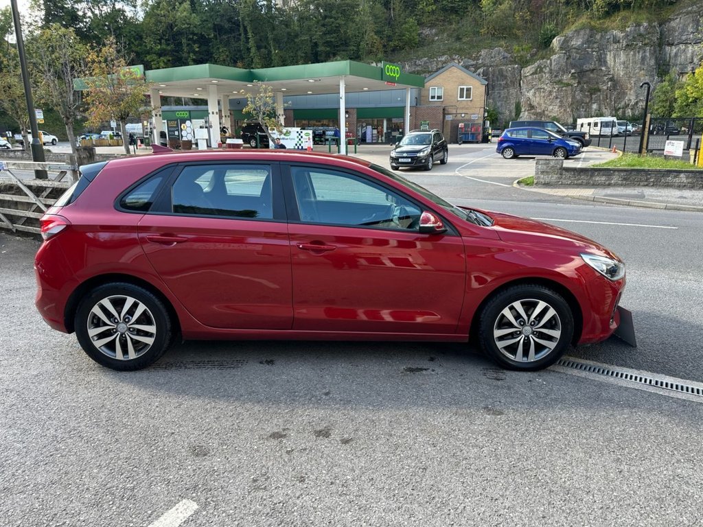Used Hyundai i30 2018 for sale - 76132540: Photo 12