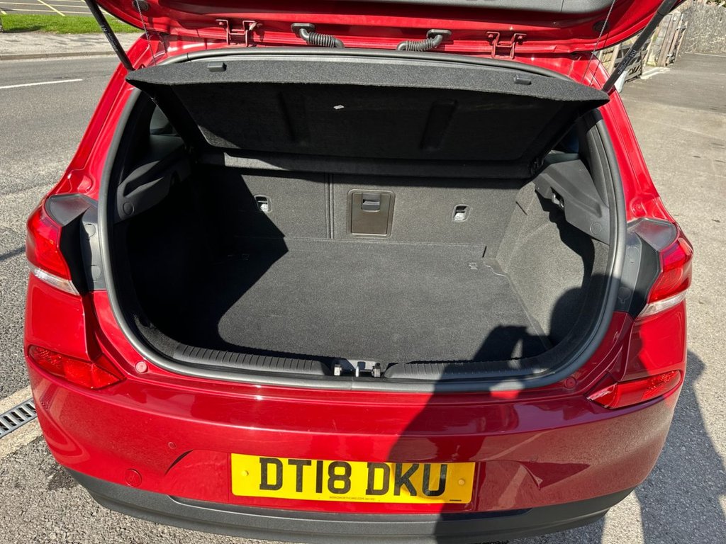 Used Hyundai i30 2018 for sale - 76132540: Photo 15