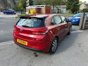 Used Hyundai i30 2018 for sale - 76132540: Photo 3