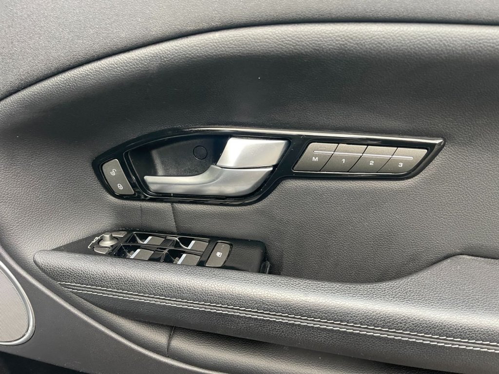 Used Land Rover Range Rover Evoque 2017 for sale - 76632257: Photo 23