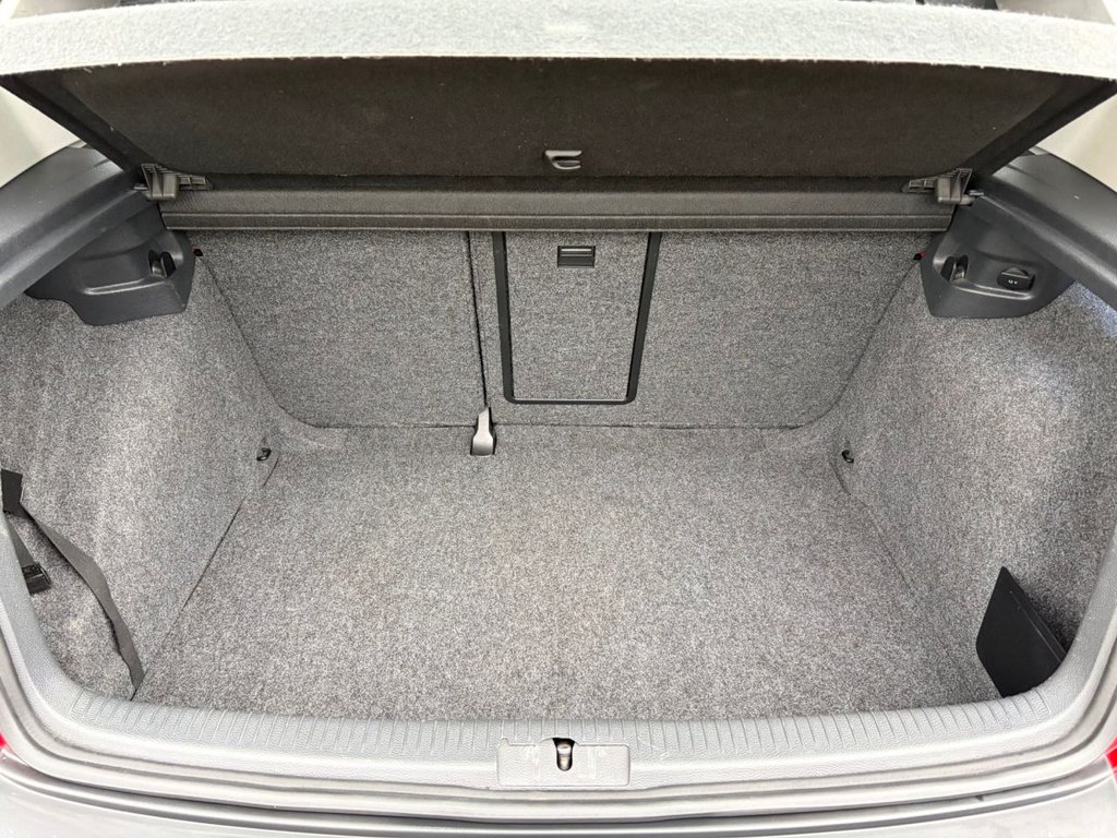 Used Volkswagen Golf 2011 for sale - 77328457: Photo 19