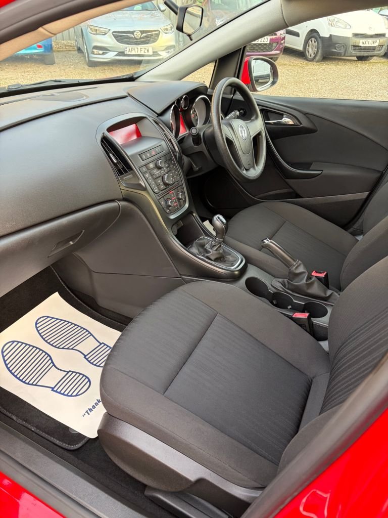 Used Vauxhall Astra 2013 for sale - 76654989: Photo 17