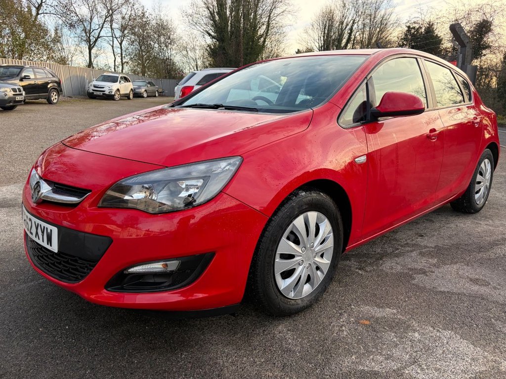 Used Vauxhall Astra 2013 for sale - 76654989: Photo 3