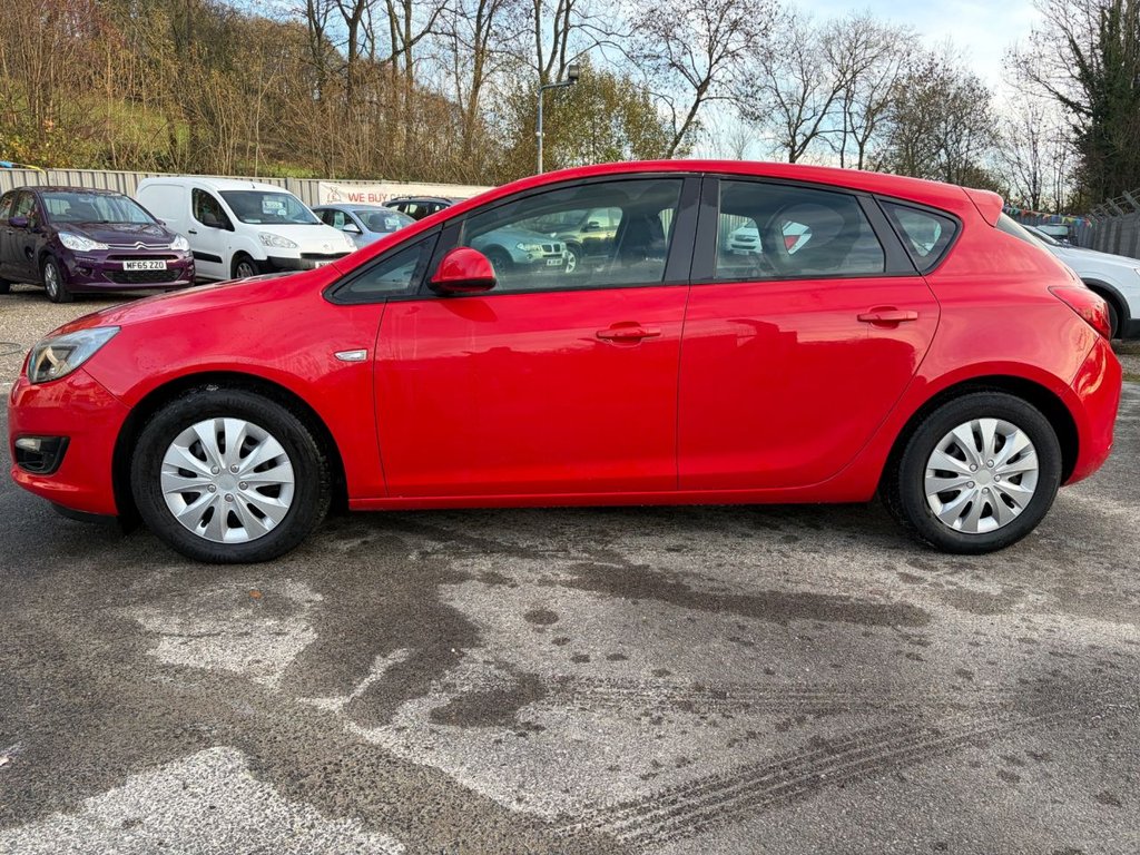 Used Vauxhall Astra 2013 for sale - 76654989: Photo 4