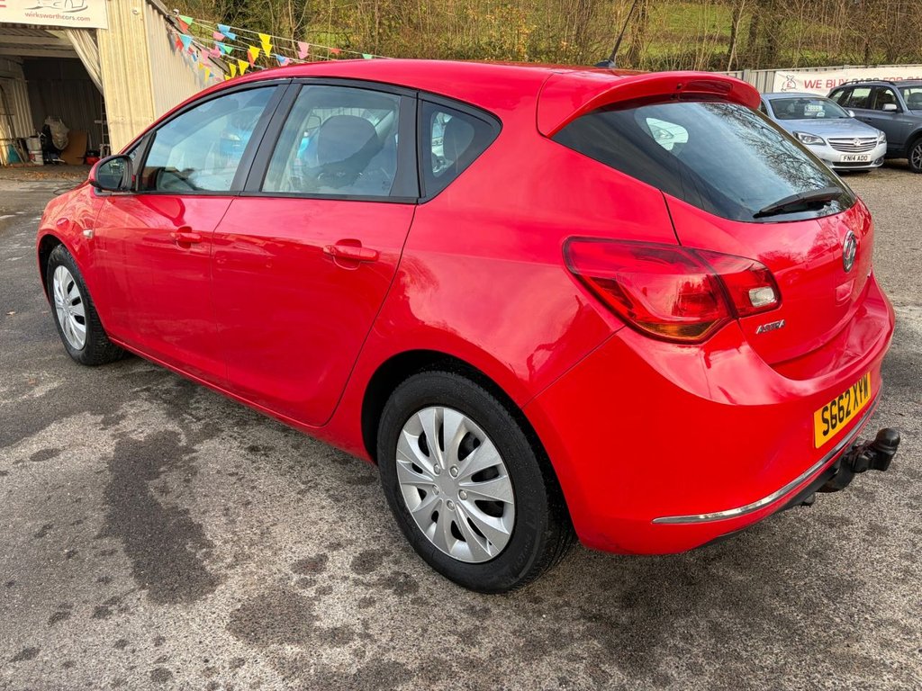 Used Vauxhall Astra 2013 for sale - 76654989: Photo 5
