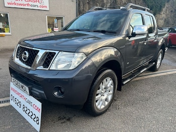 Used Nissan Navara 2013 for sale - 76080344: Photo