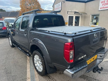 Used Nissan Navara 2013 for sale - 76080344: Photo